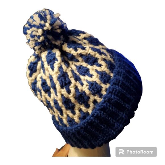 HANDMADE CROCHETED WINTERS HAT - Picture 3 of 4